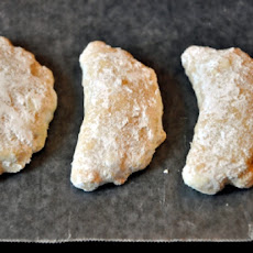 Crescent Dinner Roll Macaroons