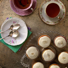 Chamomile Cupcakes with Honey Glaze