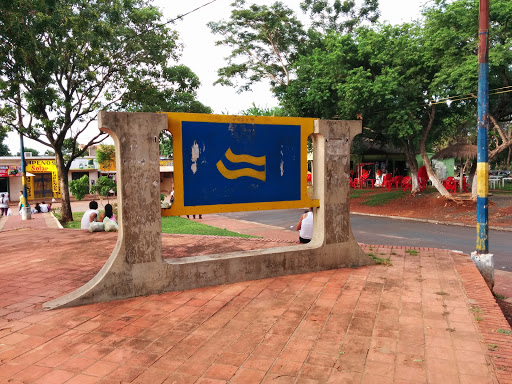 Monumento Bandera Luqueña