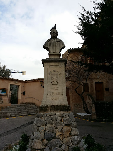 Monument Antonio Raimundo Pascal