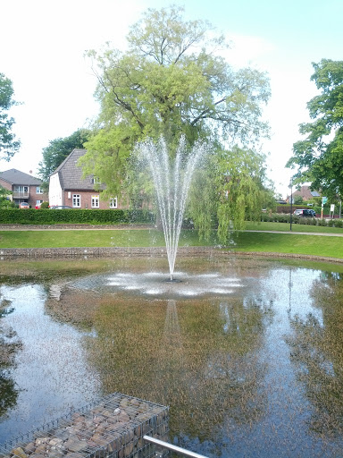 Wasserfontäne Schönkirchen
