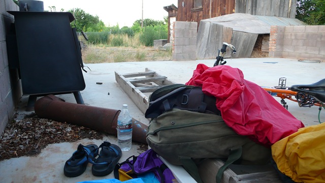 [P21403572.jpg]