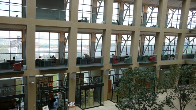 [P20804972.jpg]