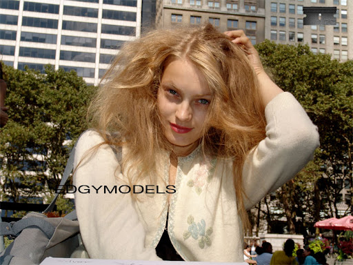 http://lh4.ggpht.com/edgymodels2/R9QNr6f0M4I/AAAAAAAAANE/H66xzp1aNIg/DSC054012.jpg?imgmax=512