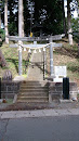 浮嶋神社の参道と鳥居