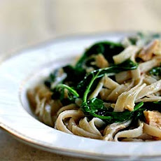 Pasta with Tuna, Arugula, and Hot Pepper