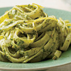 Creamy Parsley and Pistachio Fettuccine