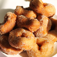 Moroccan Donuts (Sfinj)