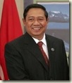 bambam - Presidente indonesio "cae" como un ni�o