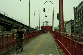 Acceso al puente de Williamsburg