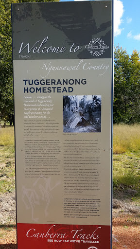 Tuggeranong Homestead Welcome Sign