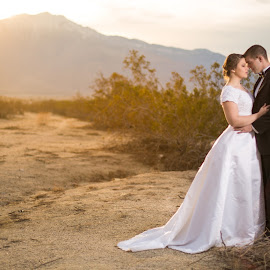 The Perfect Light by Glenn Pearson - Wedding Bride & Groom ( lighting, sunset, bride and groom, 5d mk iii )
