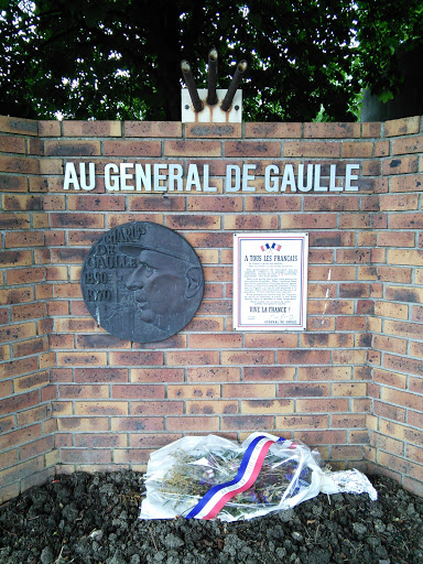 Au General De Gaulle