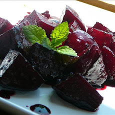 Roasted Beets With a Rosemary Glaze