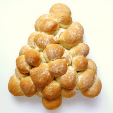 Christmas Tree Bread
