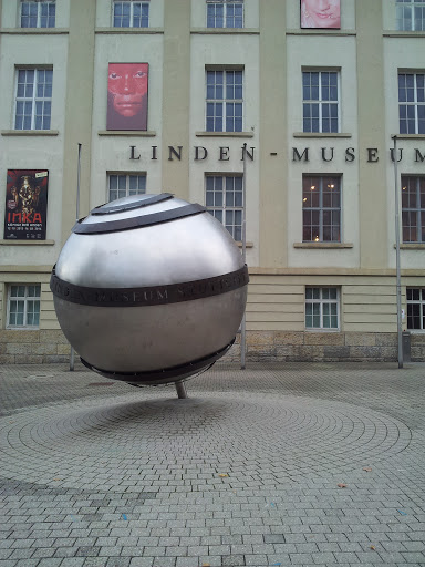 Linden Museum Globus