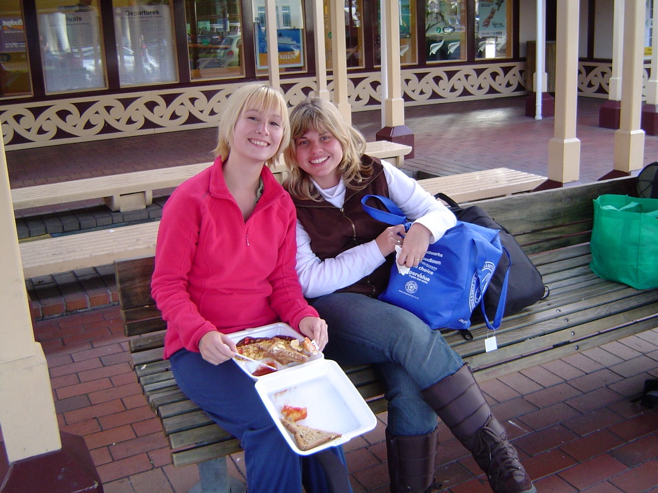 [DSC000222.jpg]