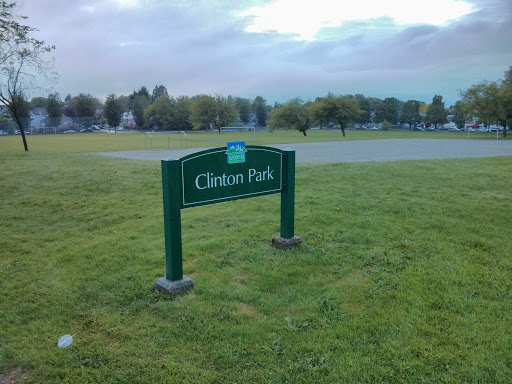 Clinton Park Sign