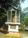 Sri Dharamaloka Thissabatana Memorial Statue