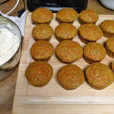 Curveball Carrot Cake Cupcakes