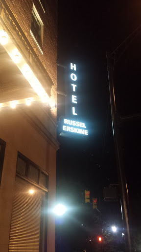 Russel Erskin Hotel