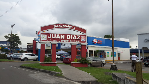 Juan Diaz Gate