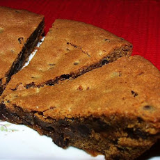 Chummy Yummy Chocolate Chip Pie