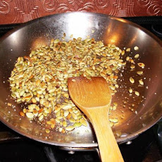 Green Beans With Pepitas (Raw Pumpkin Seeds)