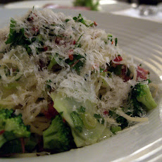 Linguine With Broccoli and Feta