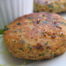 Thai Fish Cakes With Hot Peanut Dip