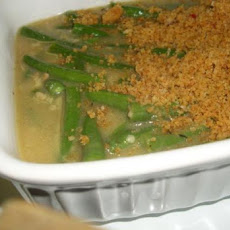 Holiday Garlic-Lemon Green Beans With Bread Crumbs