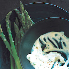 Asparagus with Roasted-Garlic Aïoli