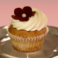 Winning Recipe Raspberry Cupcakes with Champagne Buttercream Frosting