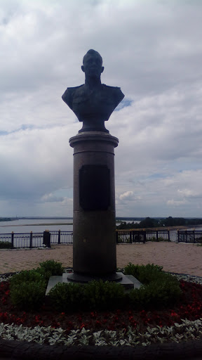 Памятник Ворожейкину