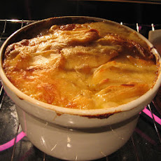 Cheesy Swiss Scalloped Potatoes