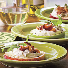 Bacon-Arugula-Apple Bites