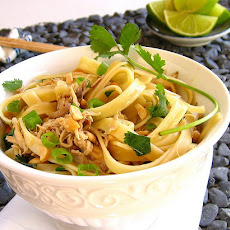 Easy Thai Chicken Pasta