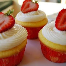 Sweet Strawberry Cupcakes from Sprinkles Cupcake Shop