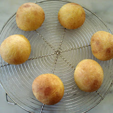 Golden Dinner Rolls