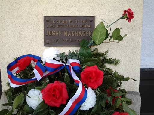 Josef Macháček - oběť  2. sv. v.