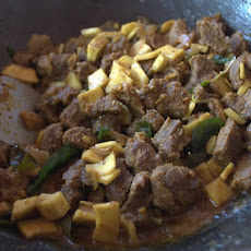 Beef coconut fry (Beef Ularthiyathu)