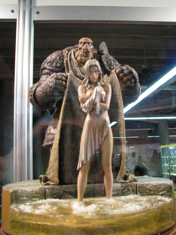 World Expo Gerone 2008 - Figurine de femme