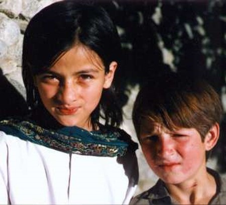 [hunza_kids3[5].jpg]