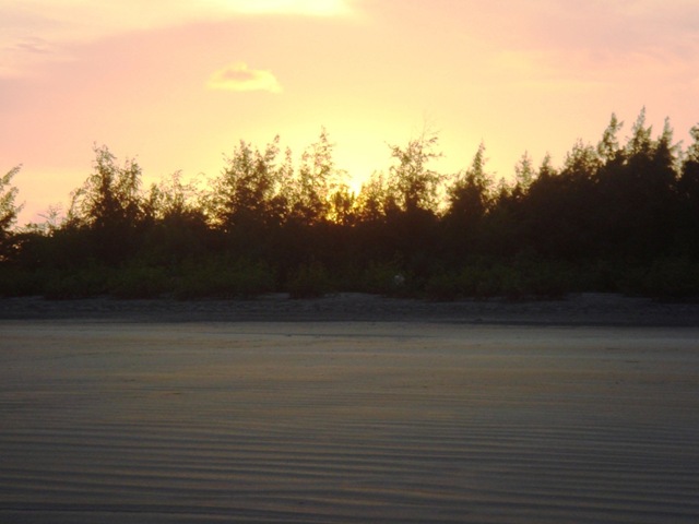 [054 Sunset[2].jpg]