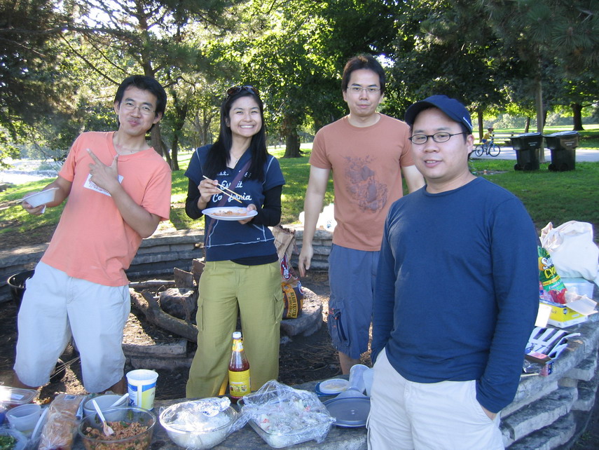 [2007-endsummerBBQ-0003.JPG]