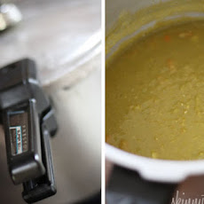 Pressure Cooker Split Pea Soup with Ham
