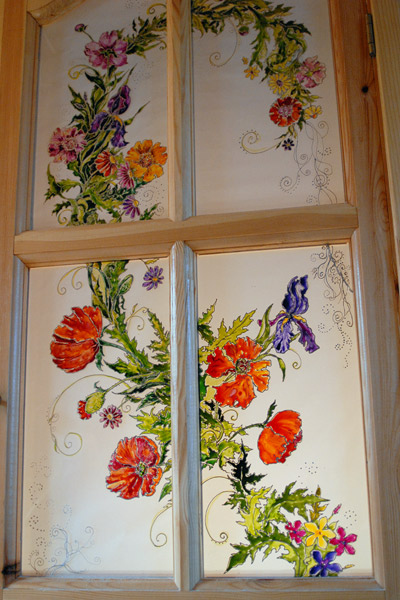 Роспись двери в дачном доме, роспись стекла, витраж, цветы