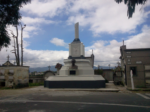 Monumento Miguel Garcia Granados