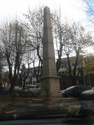 Obelisco Ai Caduti Della Guerra