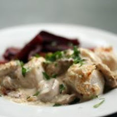 Scallops with Mushrooms in White-Wine Sauce